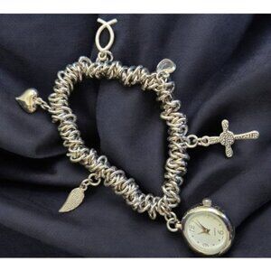 AVON Signature Collection Silvertone Chain Charm Bracelet Ladies Quartz Watch